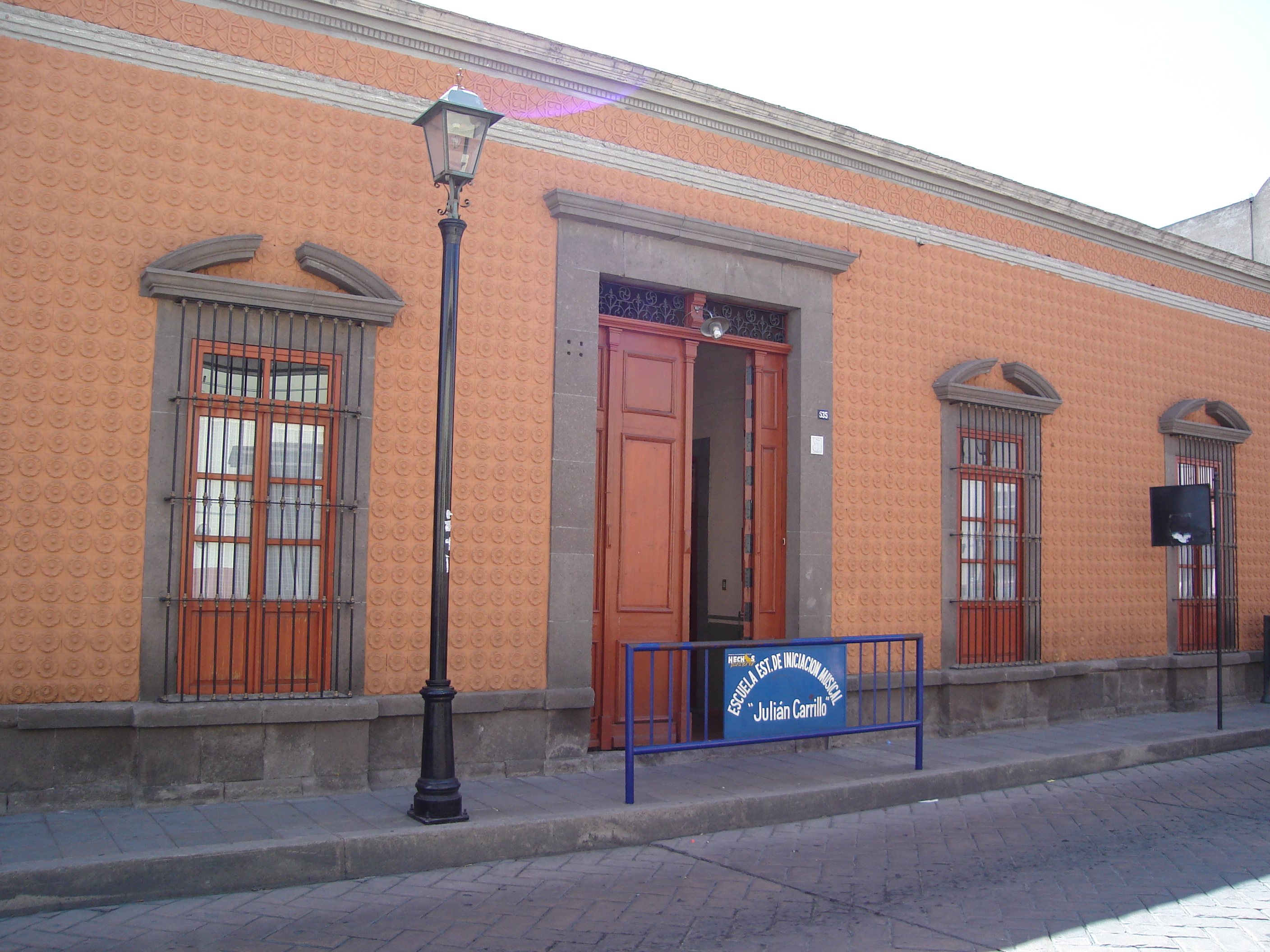 Escuela Estatal de Iniciación Musical Julián