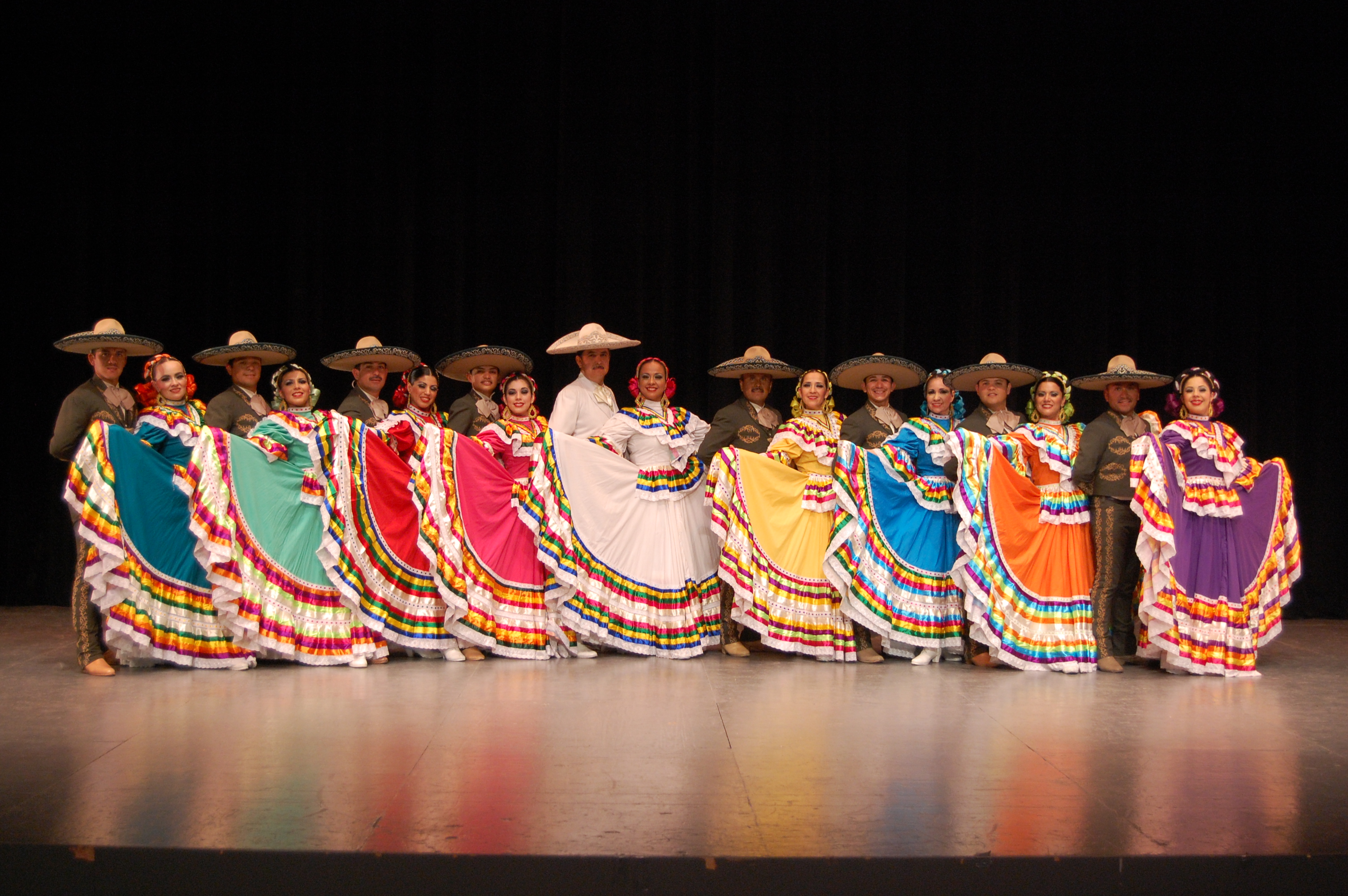 Ballet Folklórico Ehécatl Grupos artísticos México Sistema de