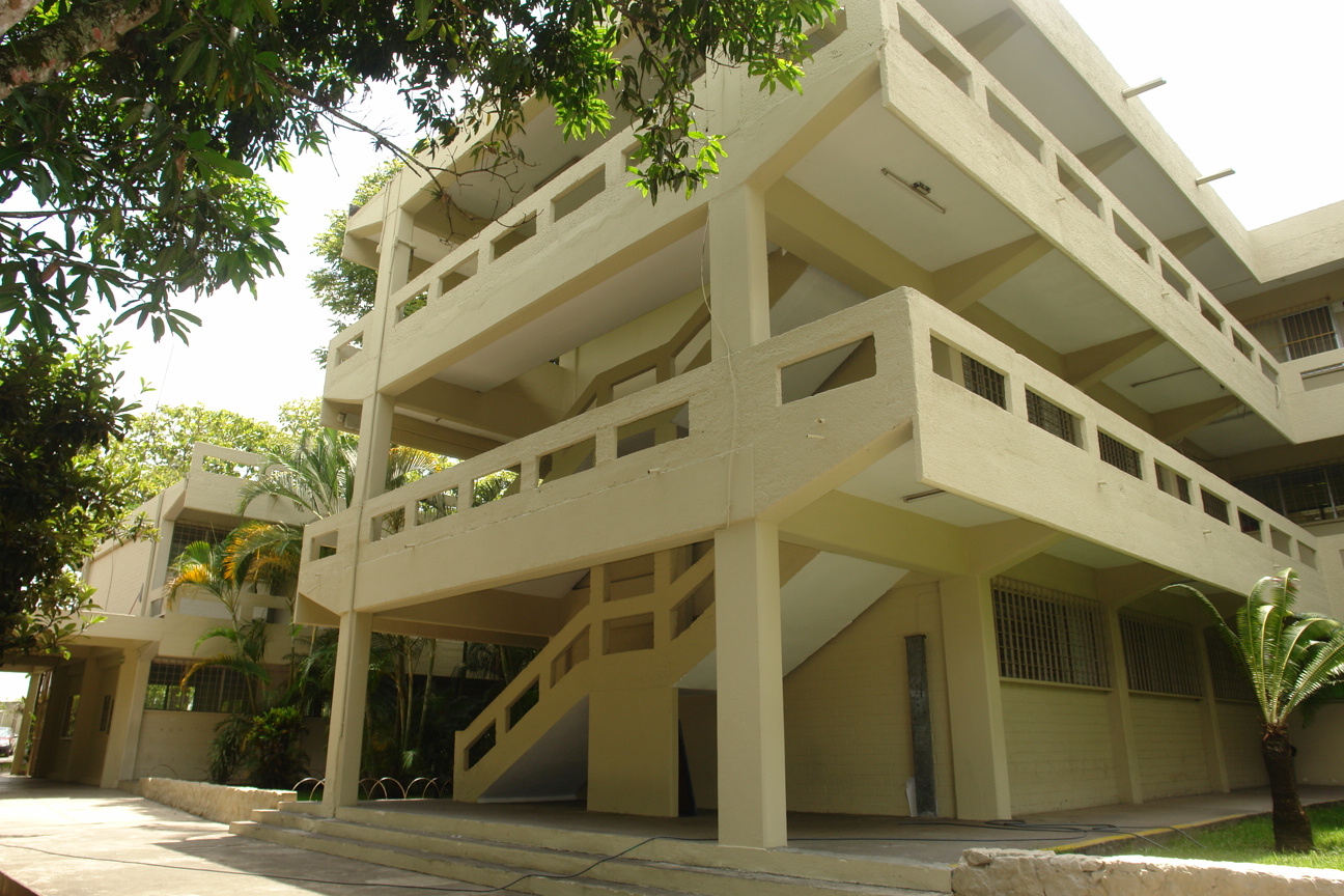 Biblioteca de la Facultad de Ciencias Biológicas y Agropecuarias